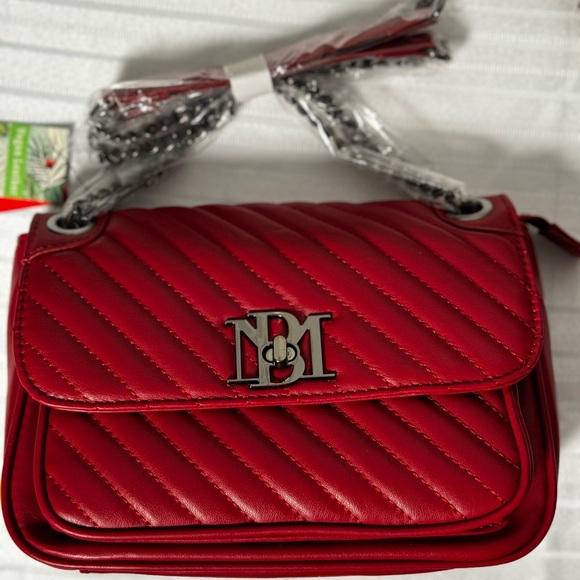 Red Quilted Women Bag - Picture 2 of 7